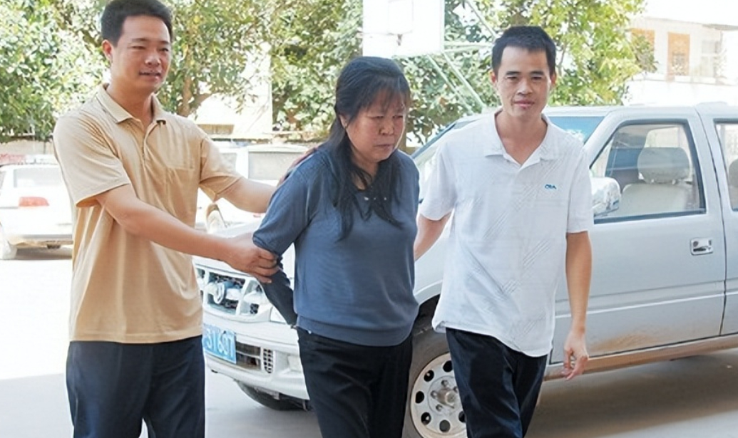 "狼外婆"陈莲香:2年内拐卖46名儿童,2名身亡!仅坐了6年牢?