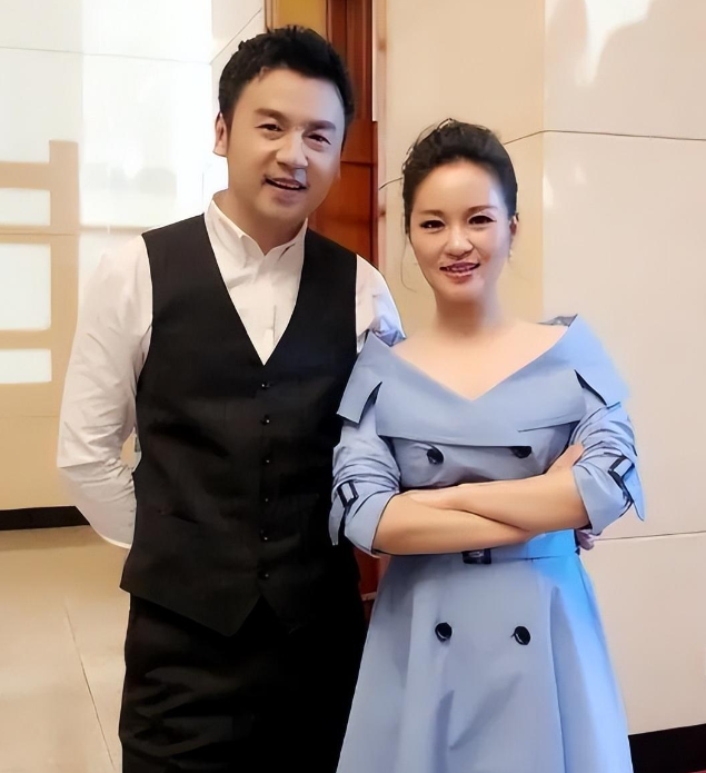 歌声里的传奇人生:从湘妹子到博士歌唱家,揭秘雷佳的开挂之路