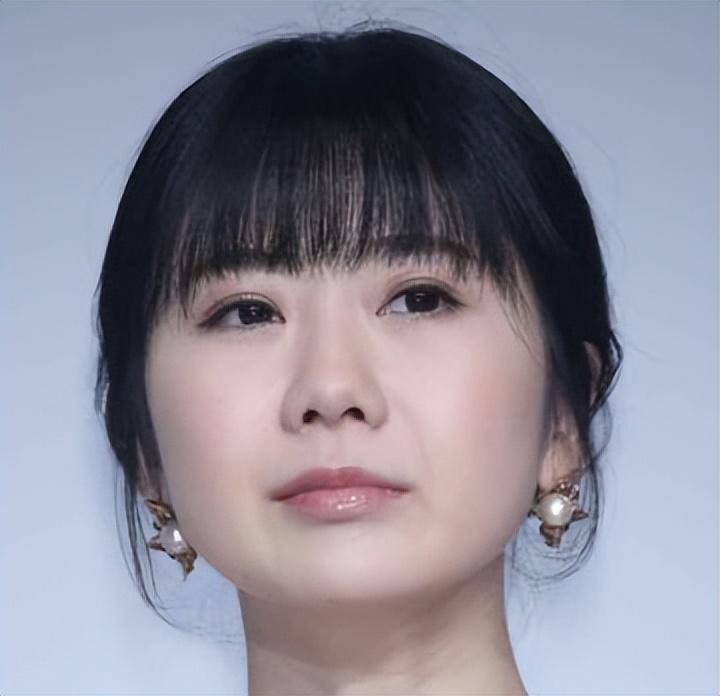出轨离婚三年后,福原爱被日本移出教科书,中国人却对她恨不起来