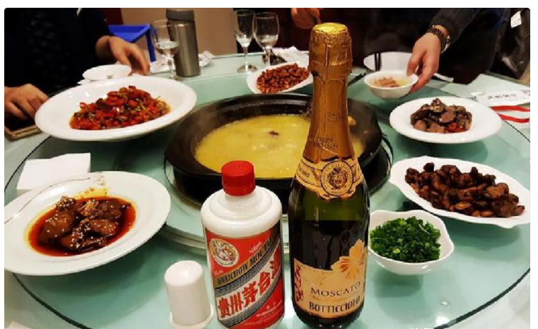 白酒热量(白酒热量高吗 减肥可以喝吗) 白酒热量(白酒热量高吗 减肥可以喝吗)