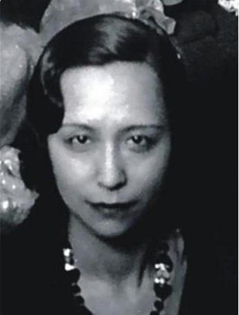 张爱玲母亲罕见照片,风情万种,颜值甩当代女明星几条街