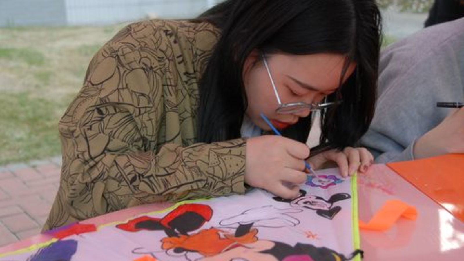 绘画心理辅导师证书:报考流程是什么?平均薪资多少?