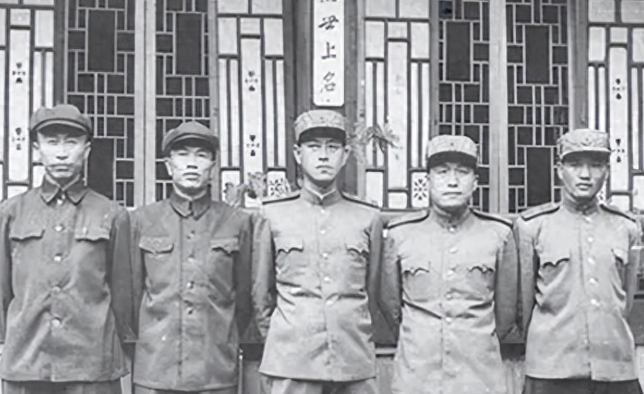 朝鲜延安派,一夜之间全军覆没,"叛徒告密"成为关键!