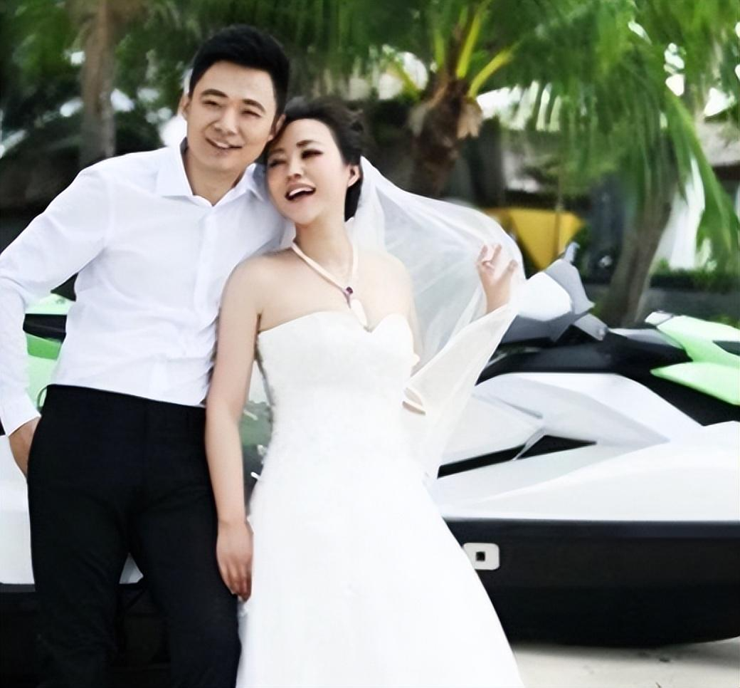 郝蕾:与刘烨离婚后,独自一人养育双胞胎儿子,如今怎么样了