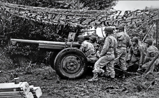 二战时期美国陆军步兵师的标准火炮:m2a1式105毫米榴弹炮