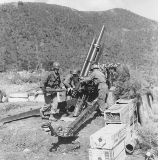 二战时期美国陆军步兵师的标准火炮:m2a1式105毫米榴弹炮