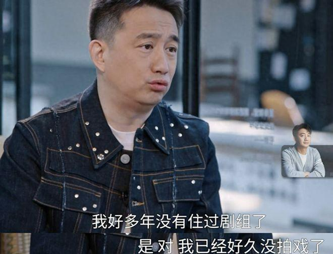 黄磊温馨家庭时光:与女儿共烹饪美食,多妹弟弟萌态尽显