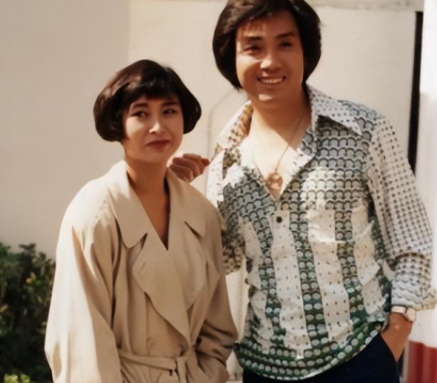 伍卫国:曾和刘晓庆苦恋5年,分开后不拍戏也不结婚,72岁还单身