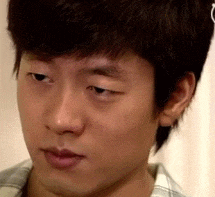 丈夫玩得花,39岁为其高龄冒险生子,秋瓷炫为什么不愿意离婚?