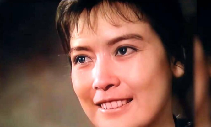 回顾《苦菜花》中娟子,两任丈夫拒绝参加葬礼,侄子道尽苦难人生