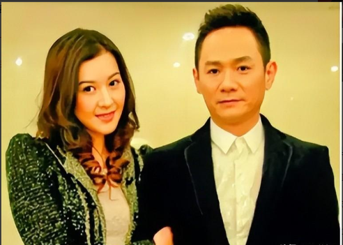 知名演员果靖霖,15年前妻子离世,他发誓永不再娶,现在什么情况