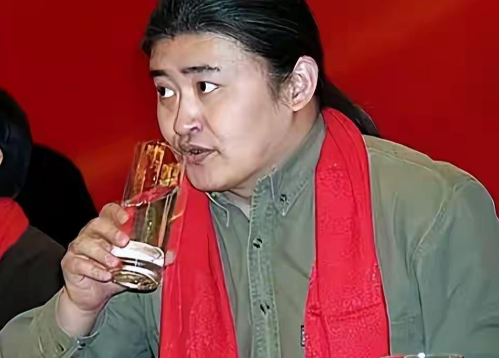 刘欢曾经坦言此生最痛苦的事,不是身患癌症,而是其女儿刘一丝!