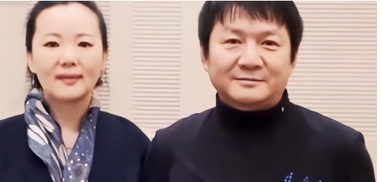 她陪伴陈道明8年,2亿身价不求名分,后嫁给王菲初恋栾树