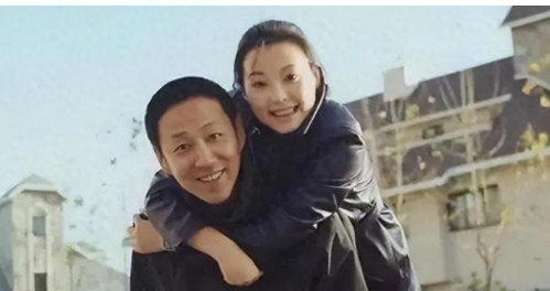 她陪伴陈道明8年,2亿身价不求名分,后嫁给王菲初恋栾树