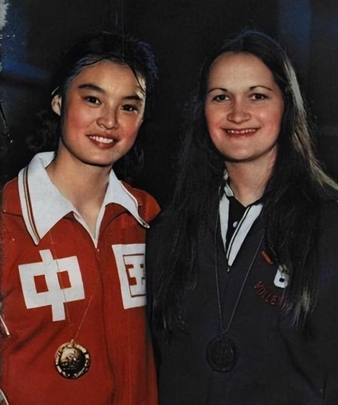 "女排明星"周晓兰:丈夫是男排名将,辞官赴美28年,现在怎样了