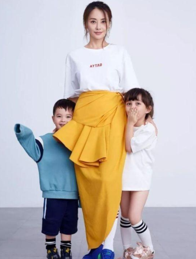 马雅舒儿女近照曝光!米雅高高瘦瘦长得像同父异母姐姐,颜值好高