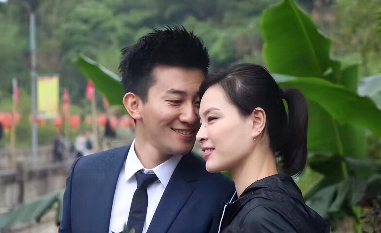 郭晶晶好姊妹吴敏霞:拒绝霍启山后,转头嫁给了一个普通男人