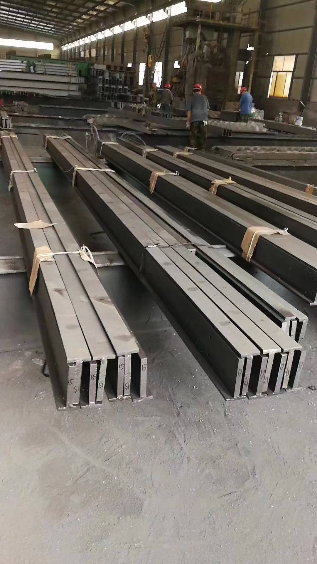 q355b22b槽钢型号#q345d镀锌槽钢50a加工与焊接小贴士: