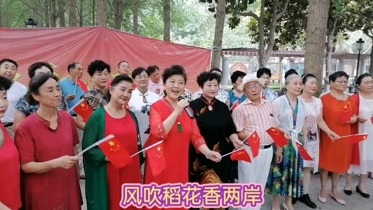 [图]我生长的地方《我的祖国》,在这片辽阔的土地上,条条大路都宽畅