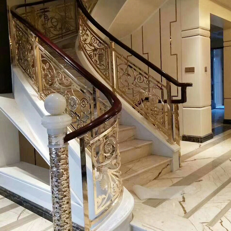 定制一个铜艺雕花镀金楼梯护栏需要多少钱?