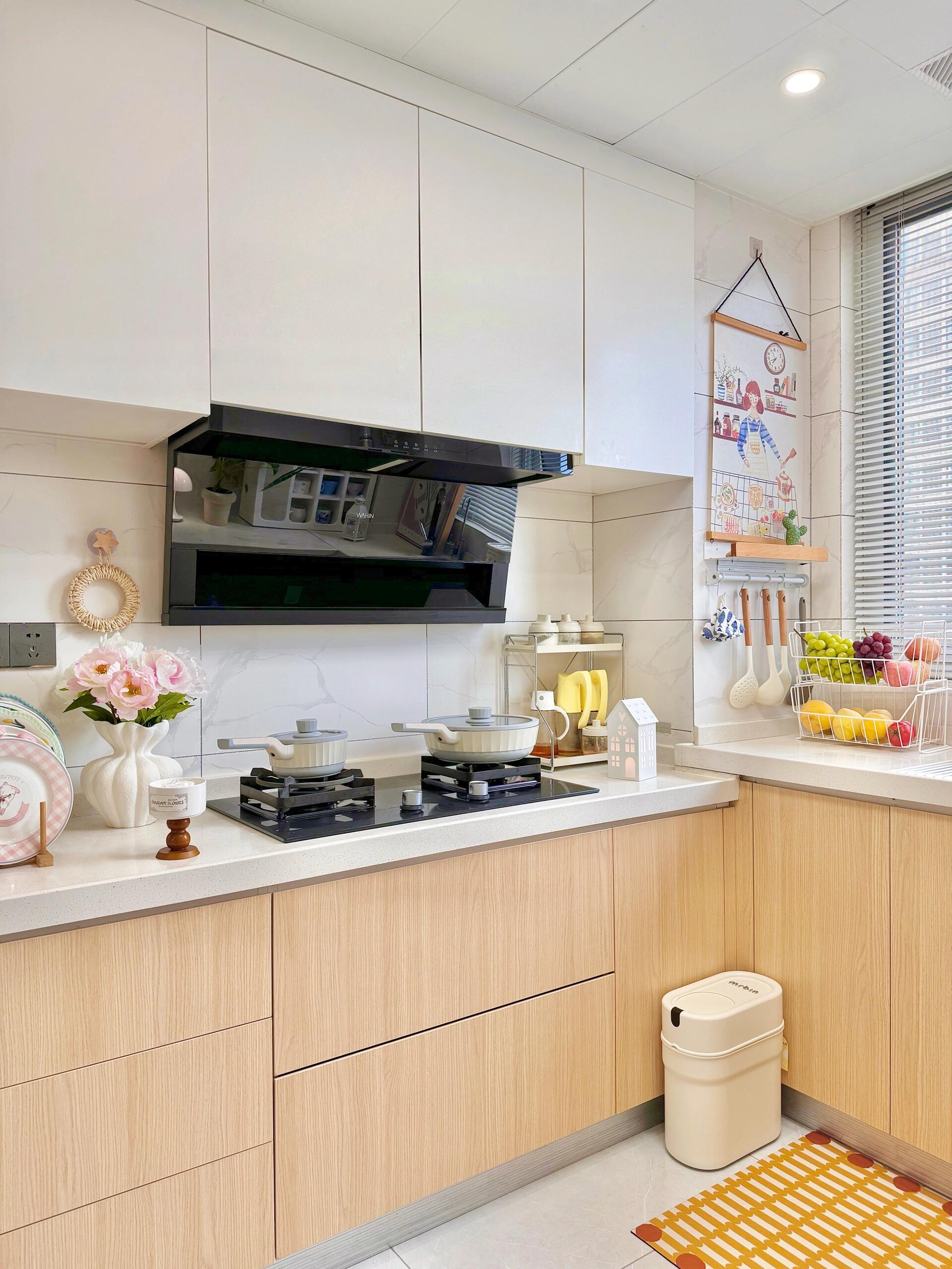 推荐类# 4㎡小户型厨房!这样装修真的显大还实用!