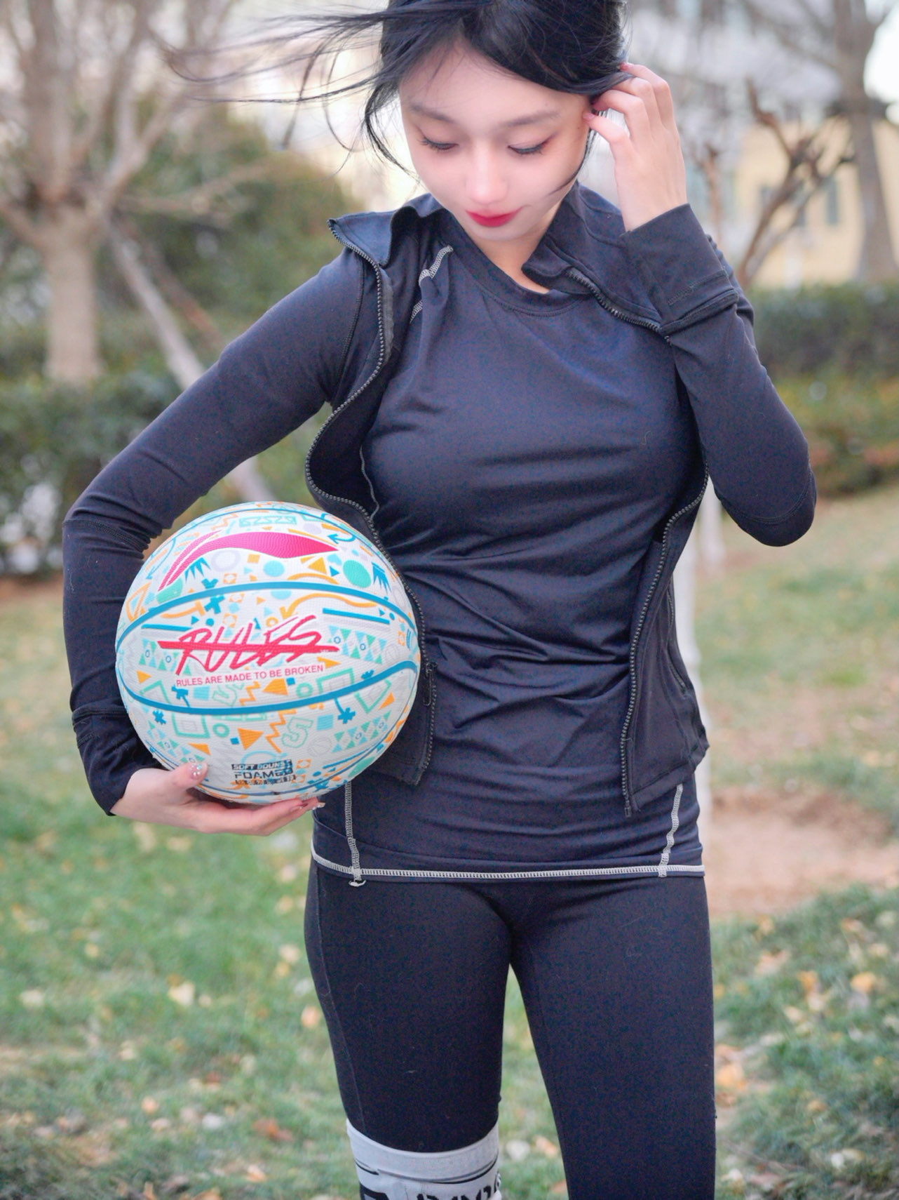 推荐类# 今天和朋友们一起在小区里进行运动了 马