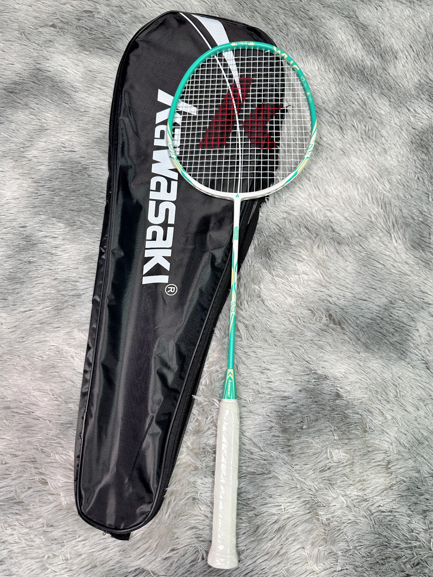 推荐类# 川崎鸳鸯羽毛球拍真的超级好看,非常容易上手, 第一次打羽 