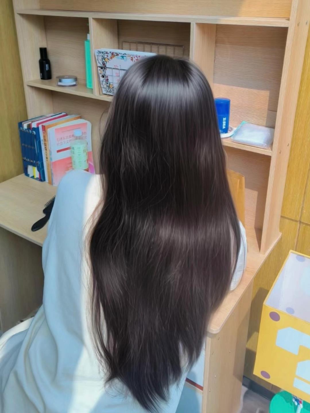 的感受到绸缎发 多亏了固然堂这款发膜 一下子让我的头发变得滑溜溜了