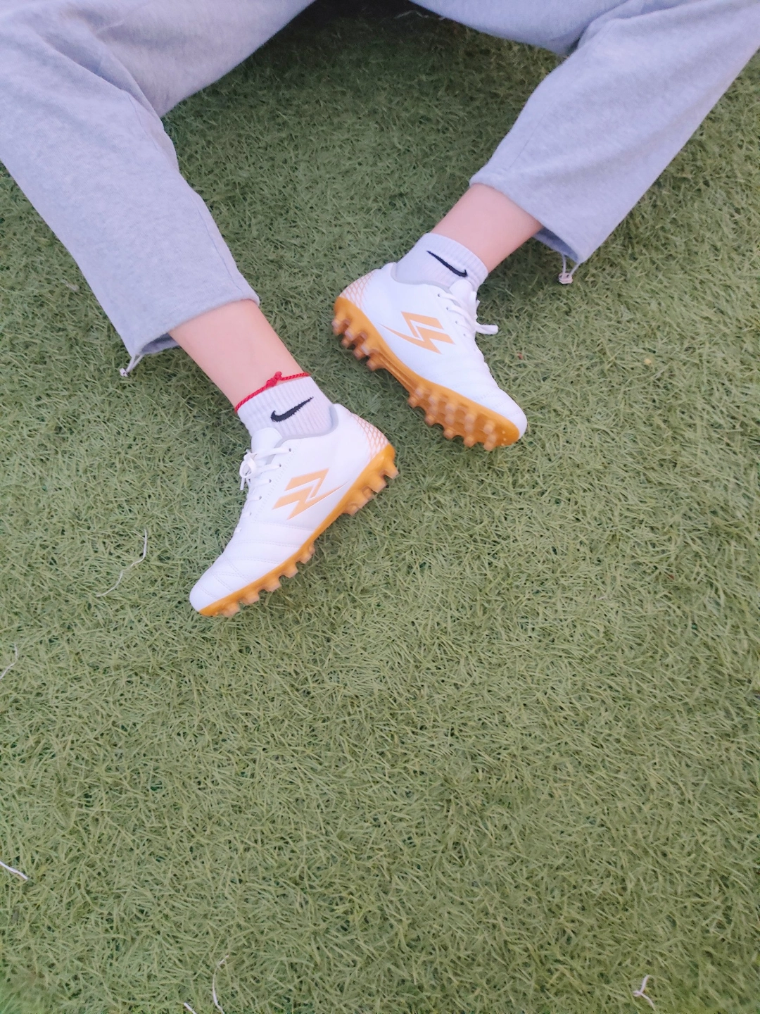 推荐类# 今天给大家推荐的是这款zove的颜值和性能具佳的足球鞋 我