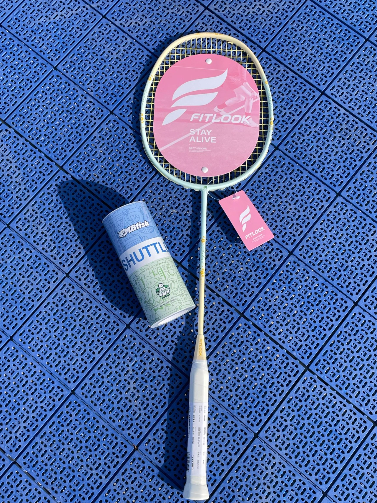 推荐类# 谁能拒绝这浅杏黄色的羽毛球拍啊! 真的太好看啦!