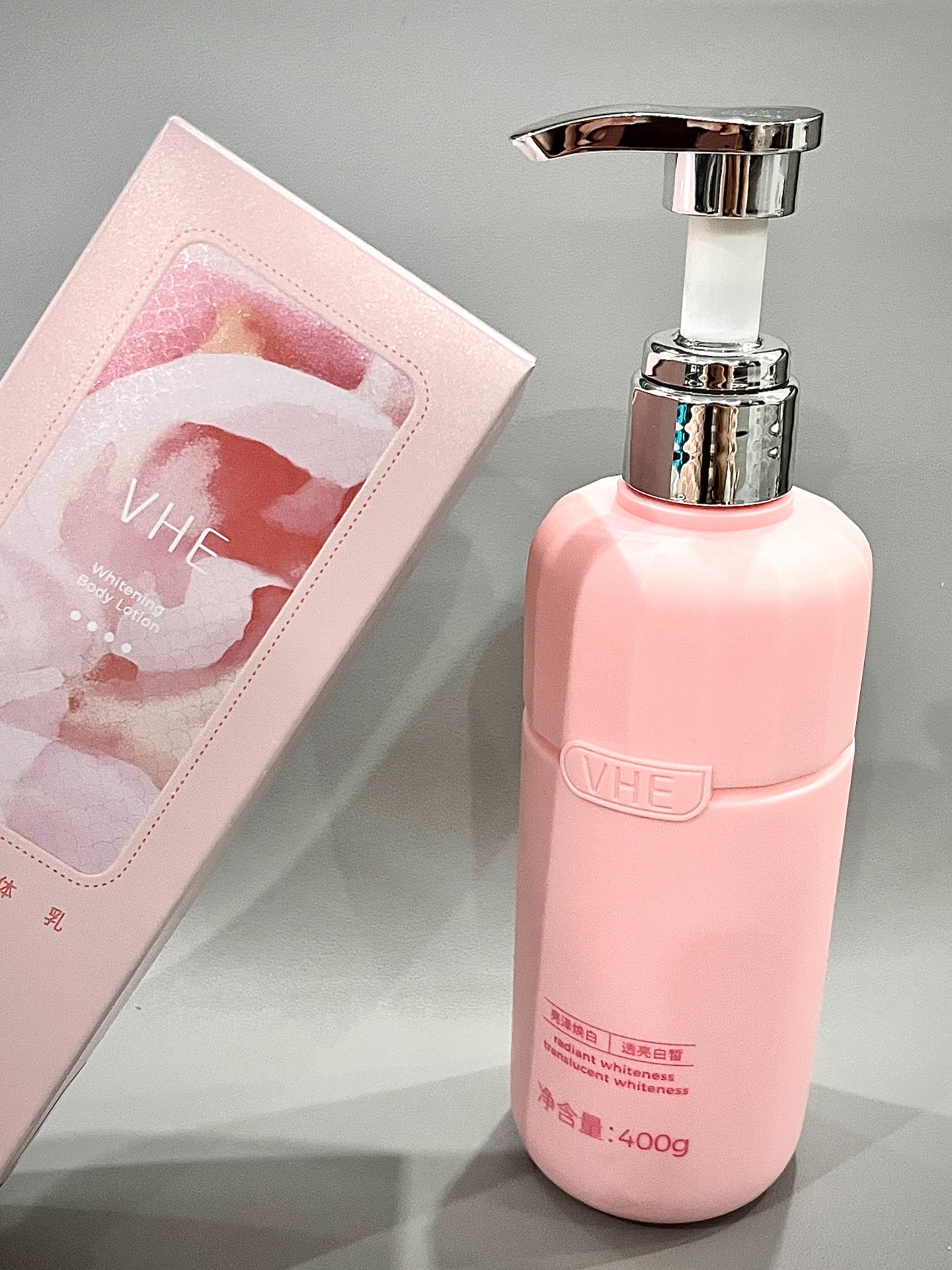 推荐类# 使用感滋润但不厚重 比较顺滑好推开 味