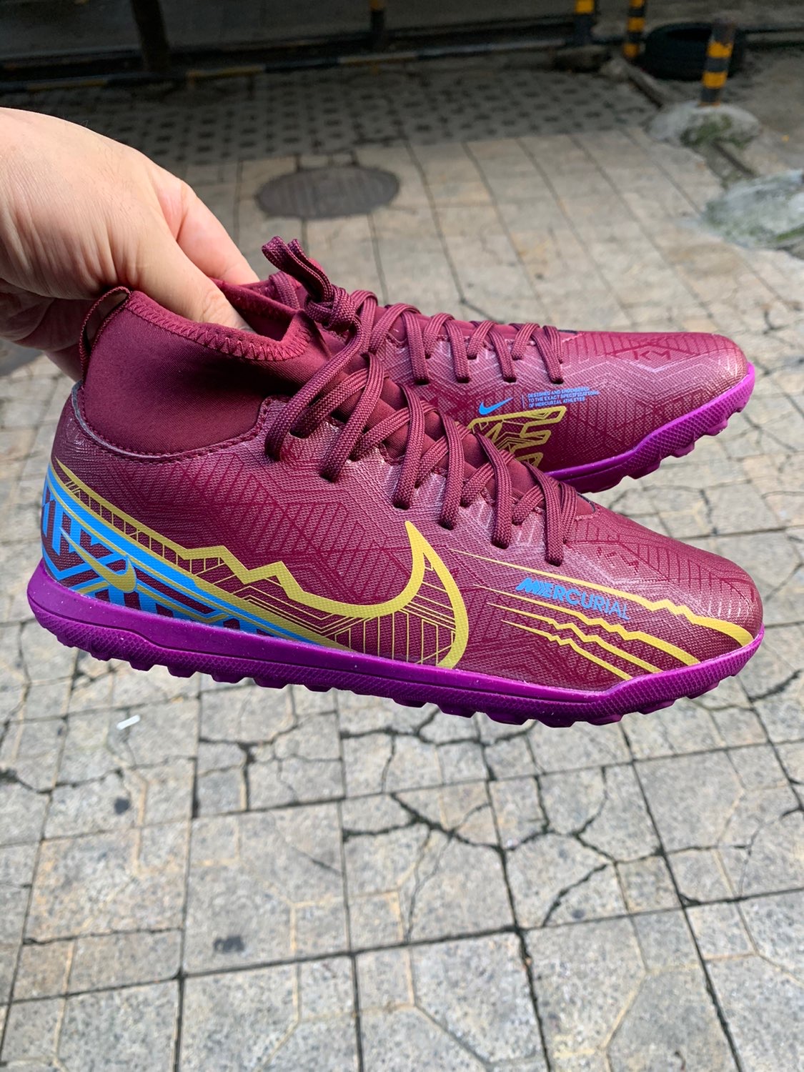 耐克fly2钉子鞋