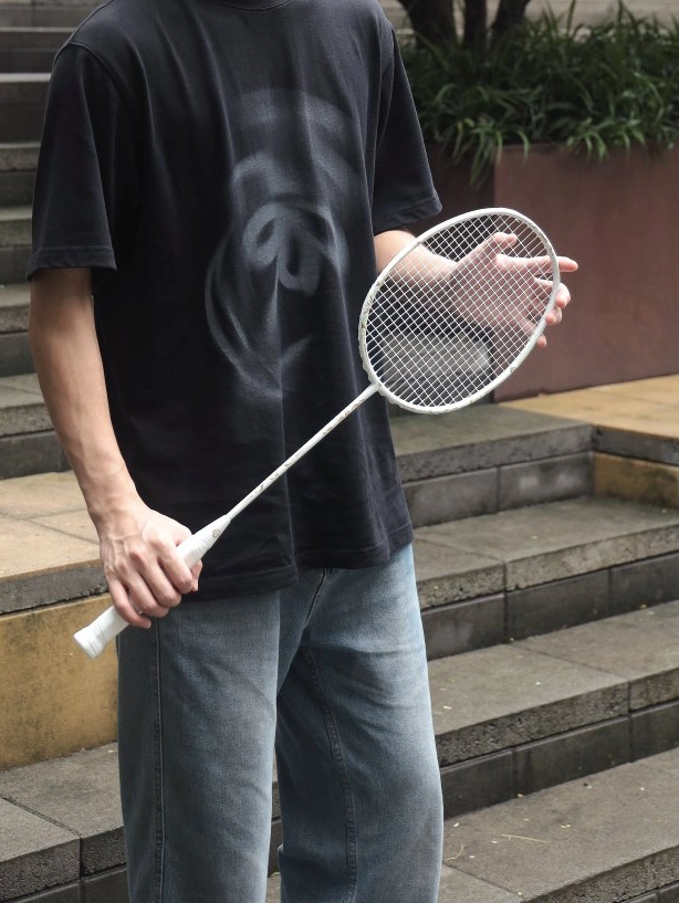 推荐类# 自从入手这款粉青色老虎图案的十二生肖羽毛球拍,我就彻蛋