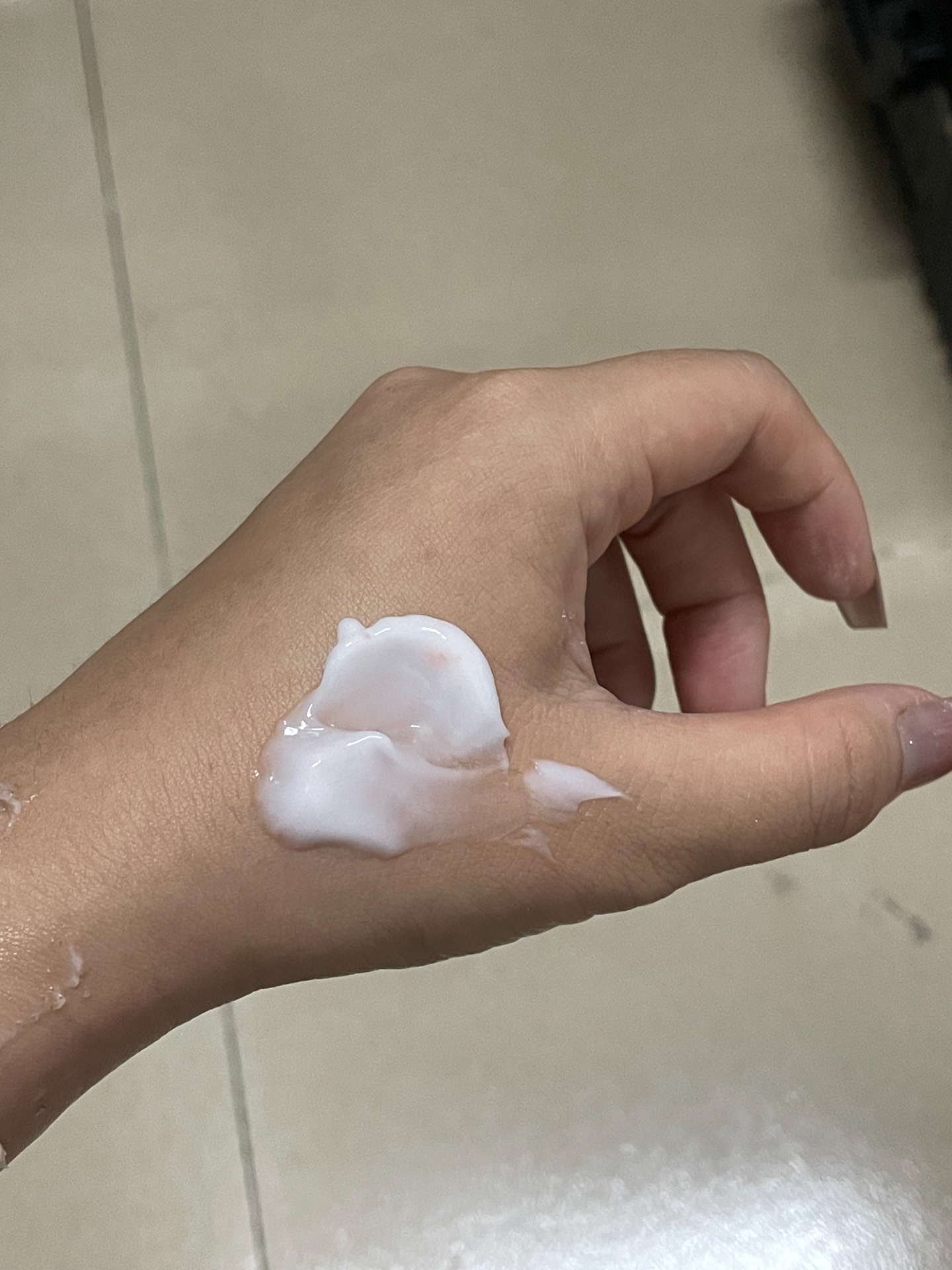 推荐类# 是谁还在找香喷喷还能变白的身体乳呀 就