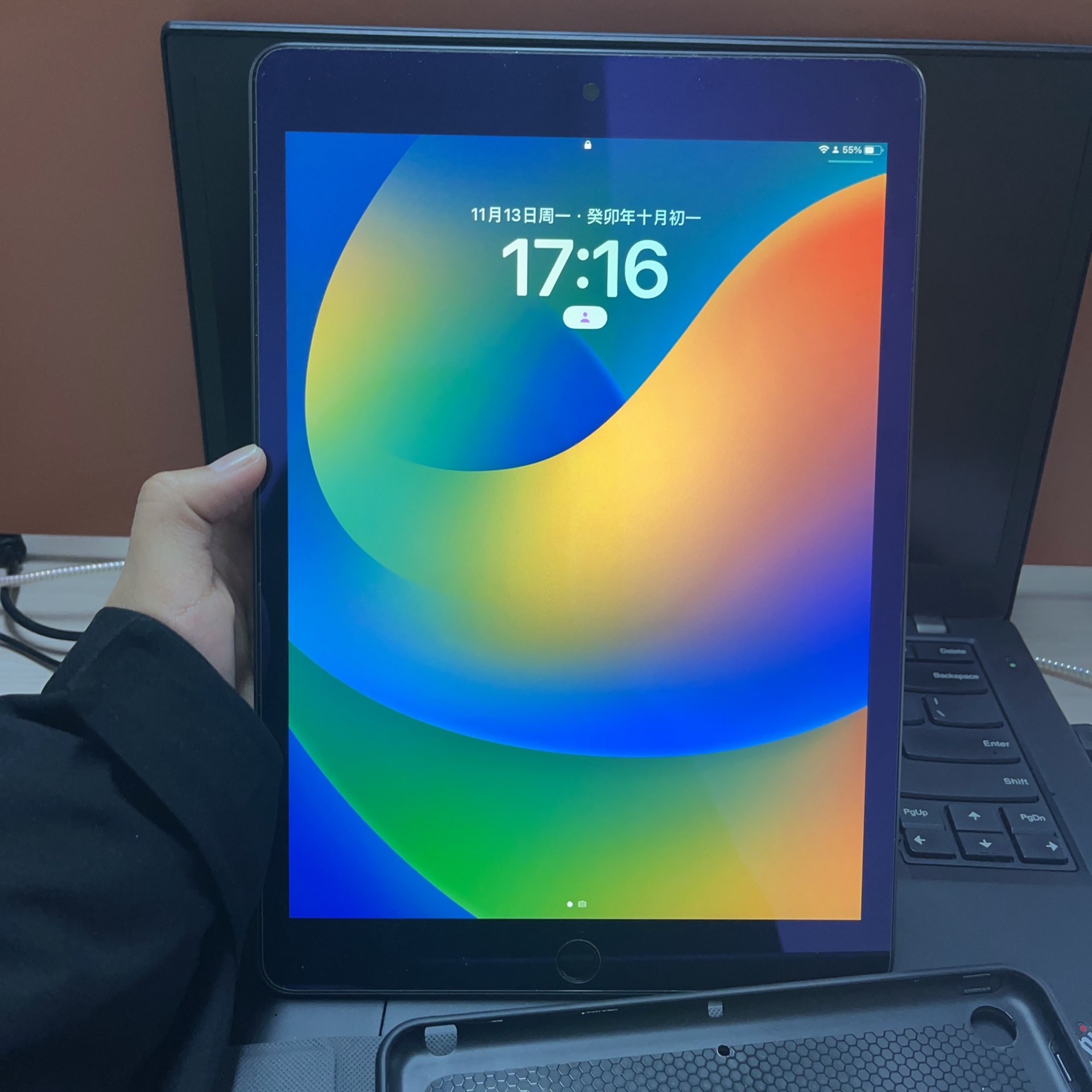 平板充电慢是什么原因，苹果平板充不进电的原因