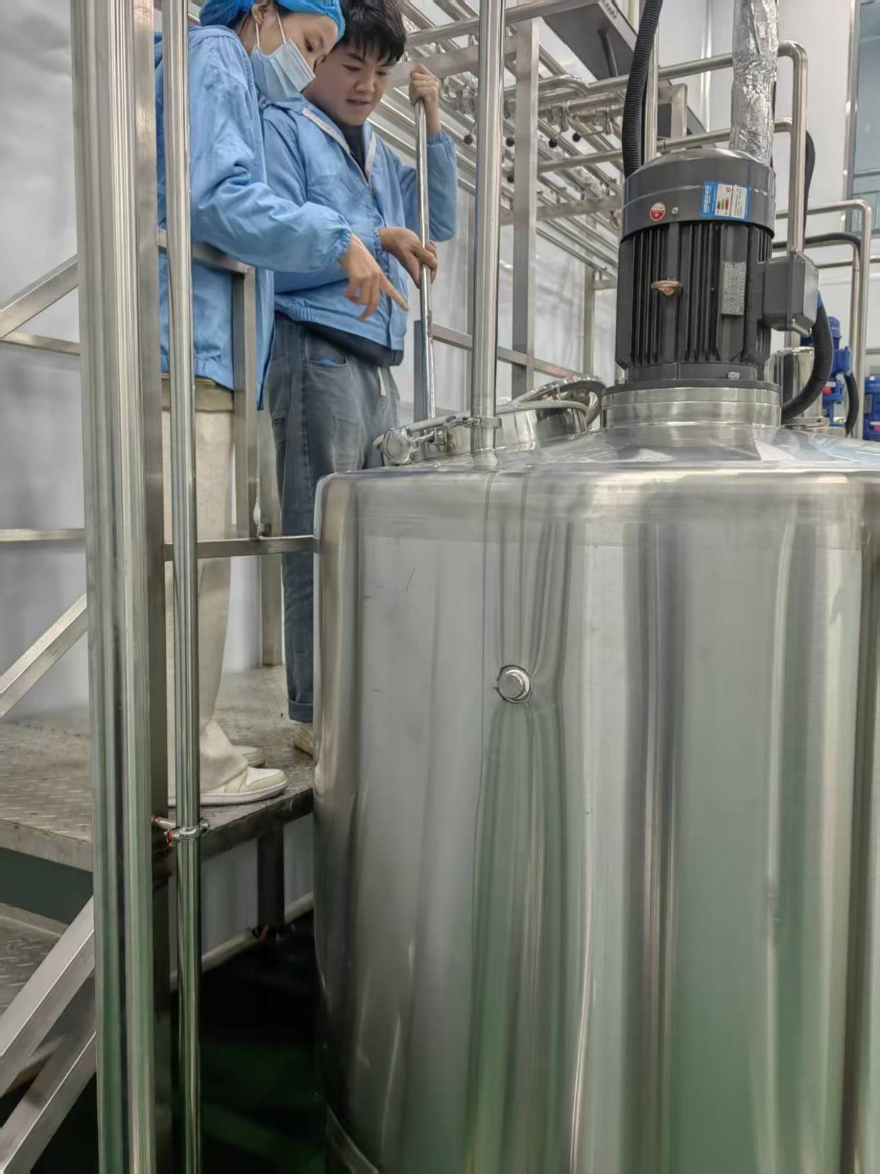 每小时1吨核桃乳加工生产线设备 330ml瓶装豆奶生产设备 植物蛋白饮料