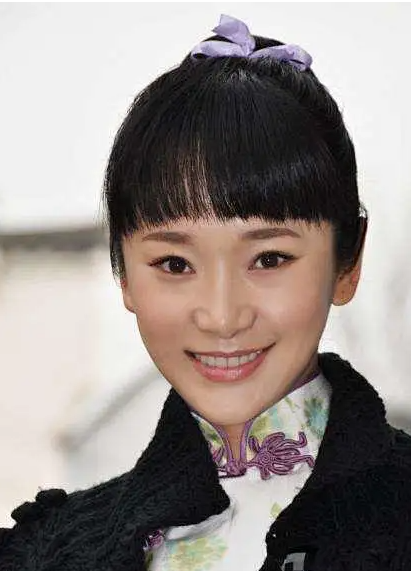 《雪豹》15年后,五位女演员不红各有苦衷,白月光"萧雅"近照美