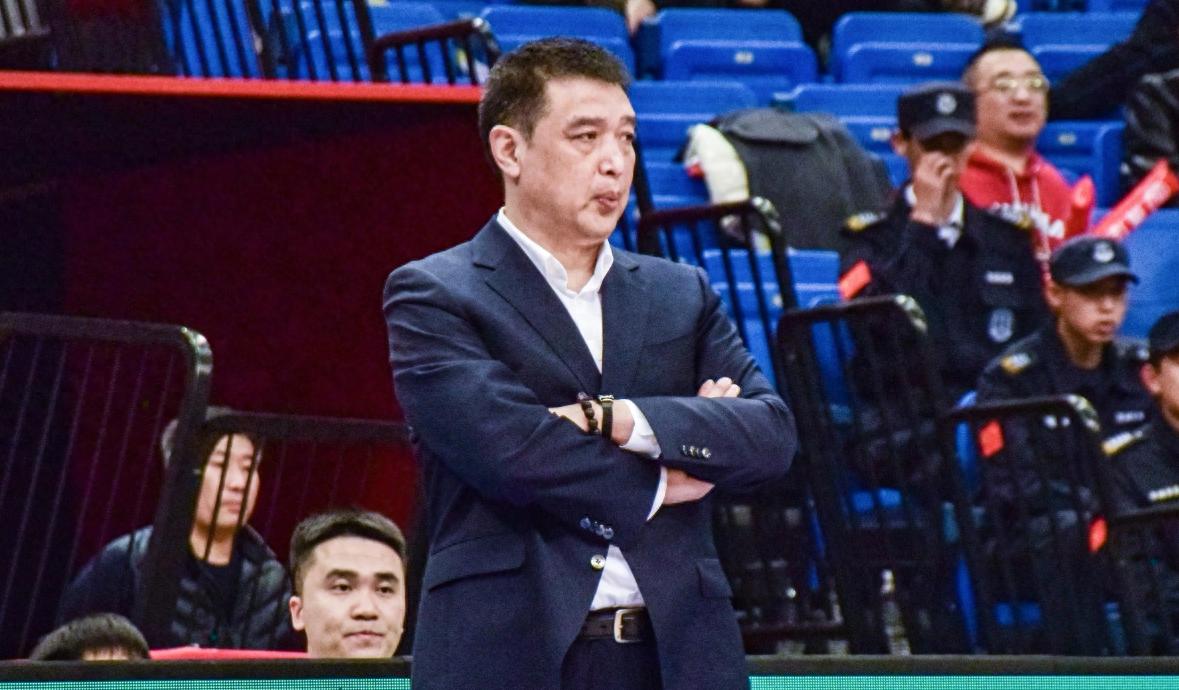 cba最消息!闵鹿蕾下课危机,许利民让贤,辽宁签沙马尼奇失败