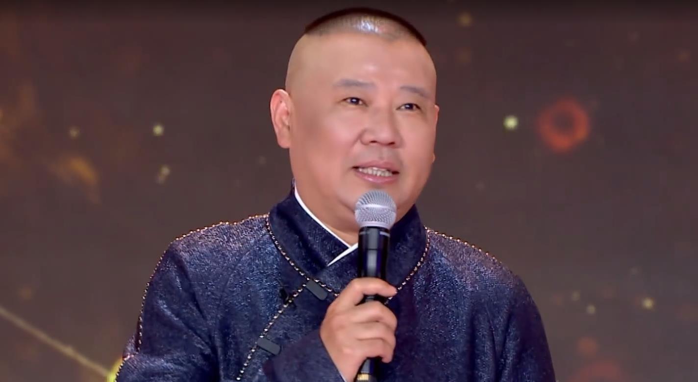 郭德纲带德云社抵达日本,接受采访透露称本次演出将会有新节目