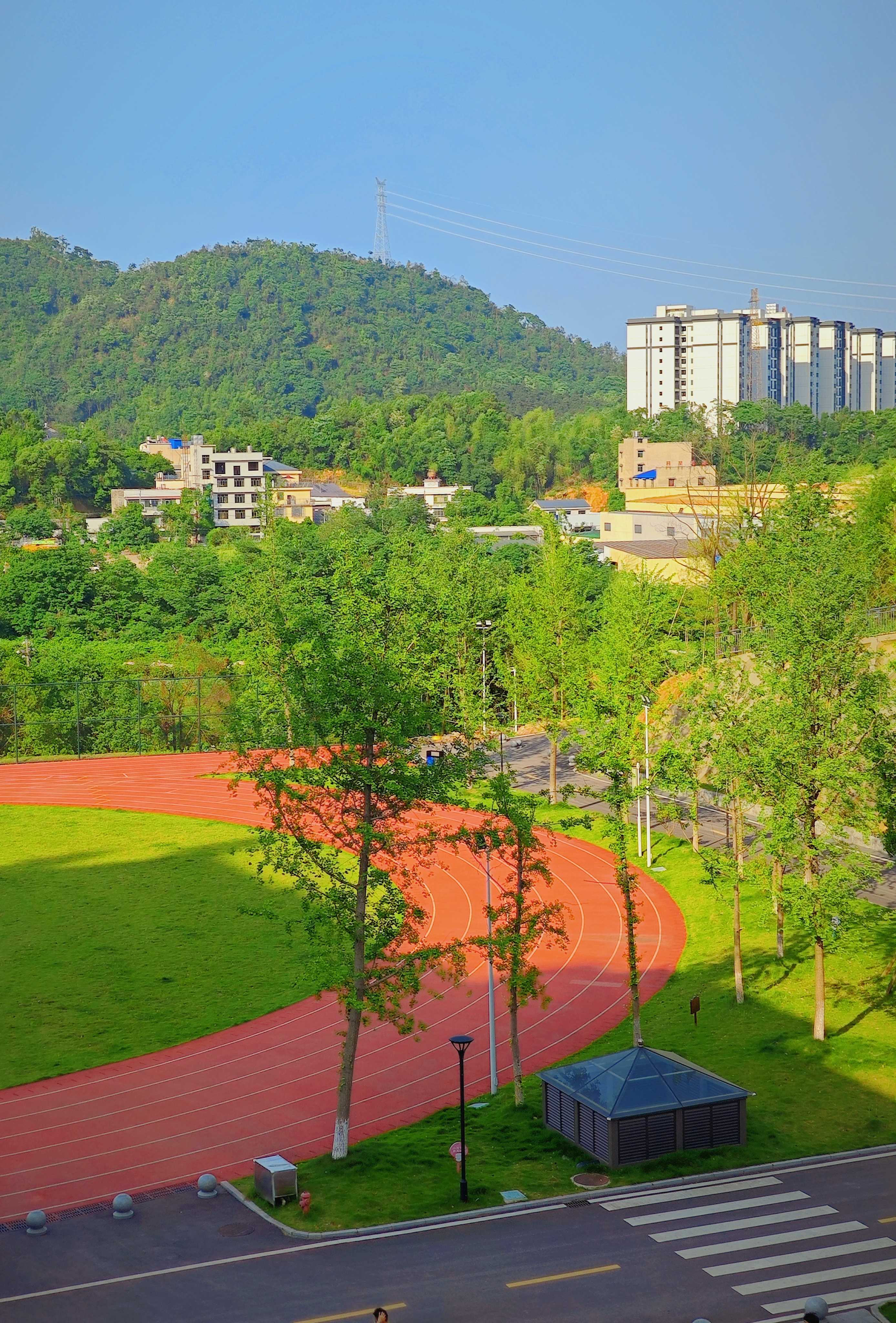 长沙明达复读学校2025届招生学费