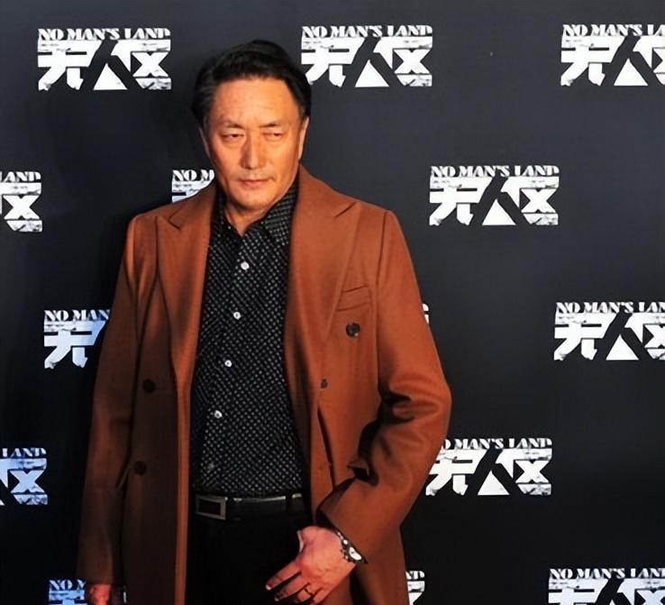 藏族演员多布杰:出道34年不开名车不用助理,老戏骨的坚守和幸福