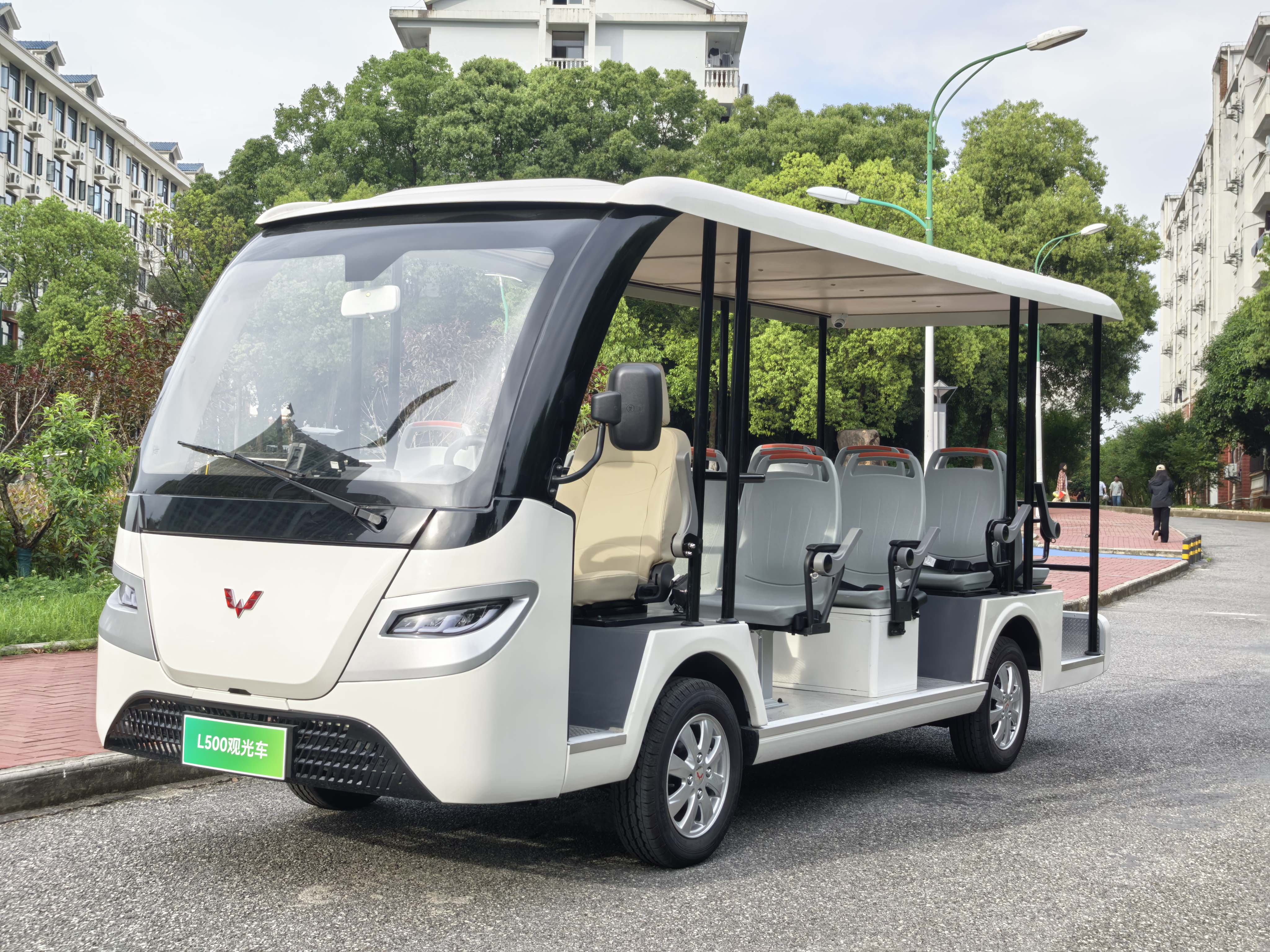 五菱L500观光车