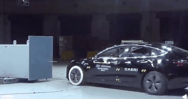 中保研碰撞测试成绩公布,特斯拉Model3打了谁的脸?-有驾 中保研碰撞测试成绩公布,特斯拉Model3打了谁的脸?-有驾