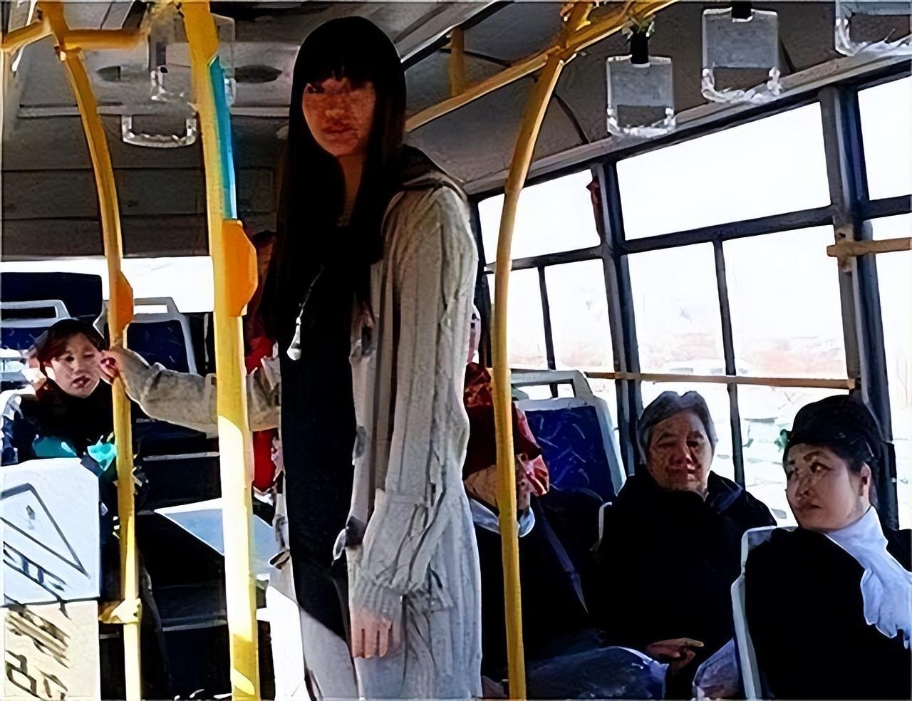 女篮梁天云:身高197厘米,嫁东北农村小伙,公婆为了她拆掉门框
