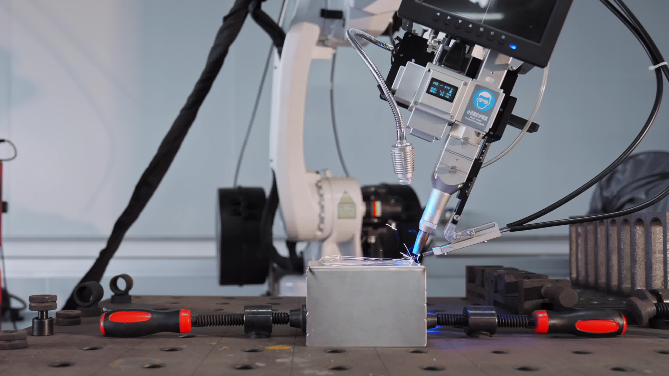 机器人激光焊接品牌研究:高需求或迎万亿蓝海