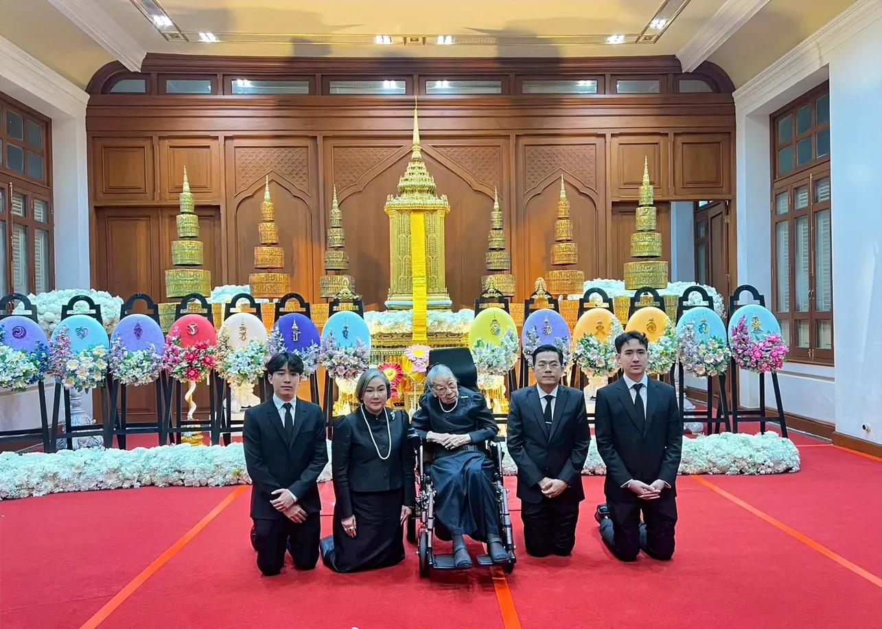 泰国王族头七寒酸过平民!王室无人出席,育坤家族撑场显凄凉