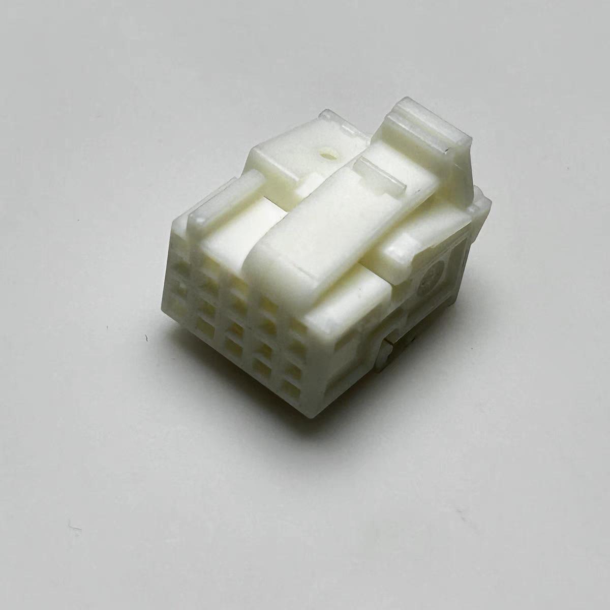 高压连接器代理商:如何成为新能源领域的"安全卫士"