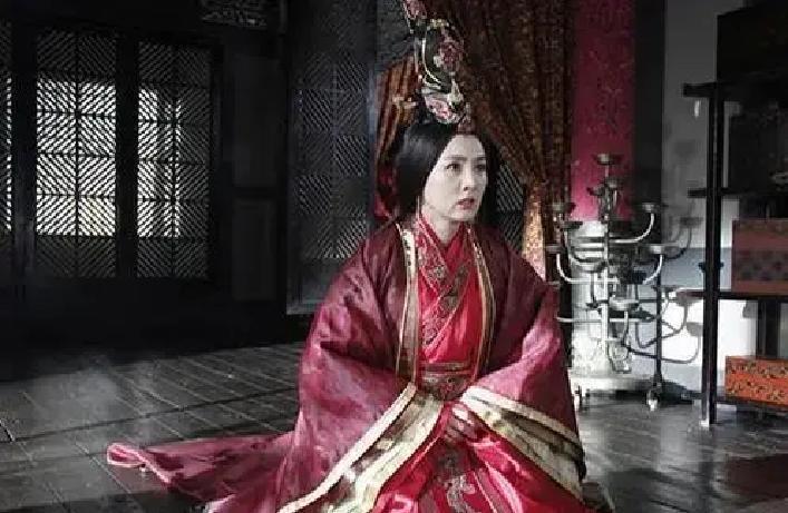 楚威后的悲剧:她用一生证明,不会教孩子的母亲终将一败涂地