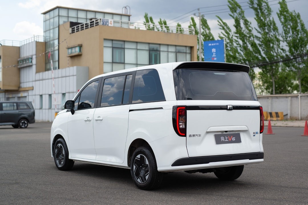 鑫源向上 v6 带外放电续航实测解读