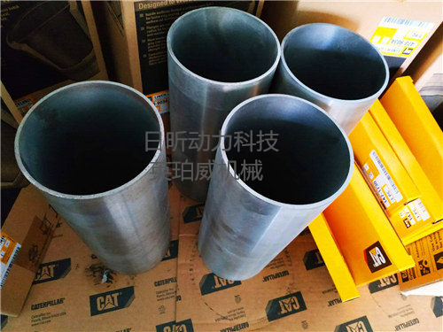 卡特彼勒发动机有缸套的好还是无缸套的好